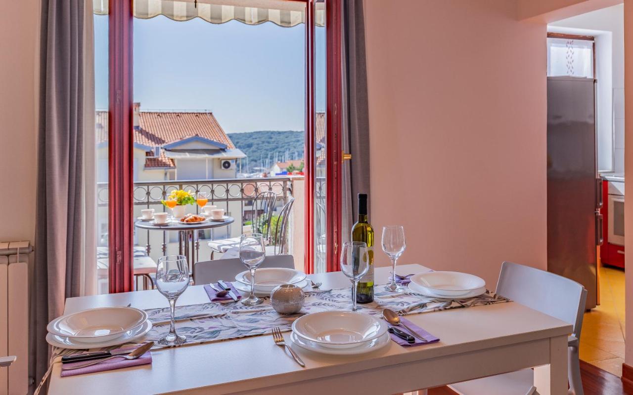 Apartment Green Pula, Family Friendly, Comfortable, Free Parking And Wifi Екстериор снимка