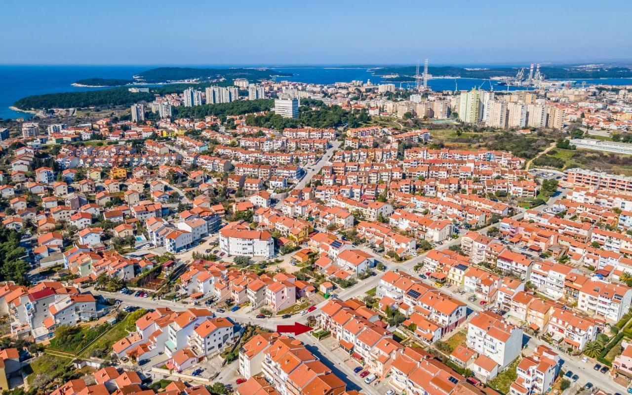 Apartment Green Pula, Family Friendly, Comfortable, Free Parking And Wifi Екстериор снимка