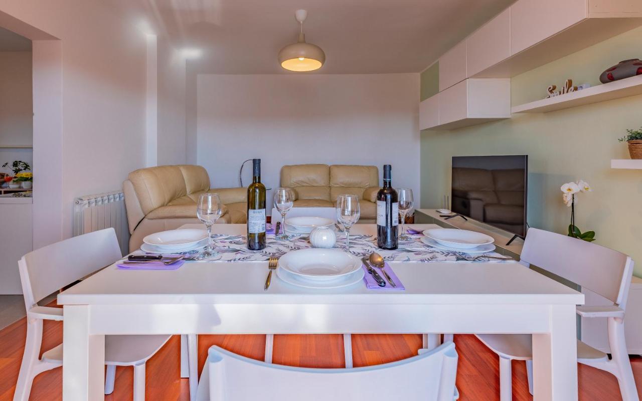 Apartment Green Pula, Family Friendly, Comfortable, Free Parking And Wifi Екстериор снимка