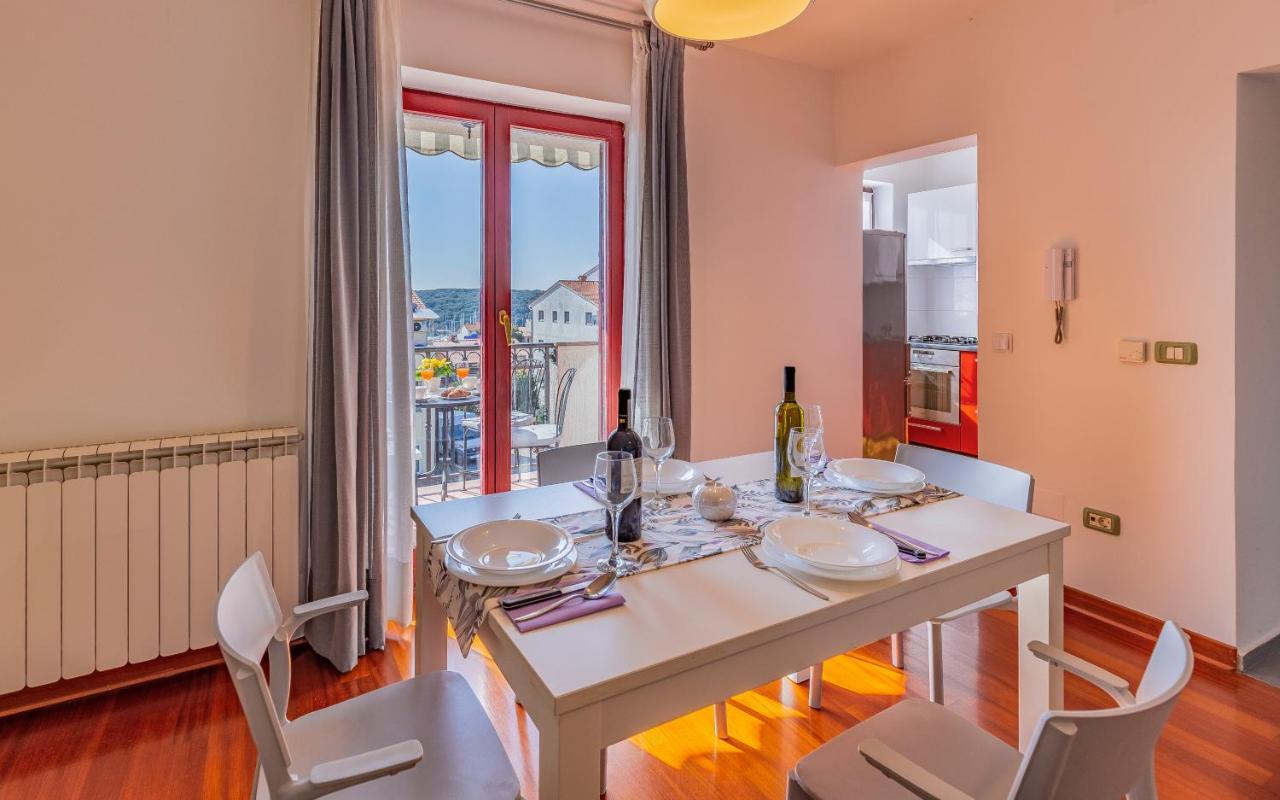 Apartment Green Pula, Family Friendly, Comfortable, Free Parking And Wifi Екстериор снимка
