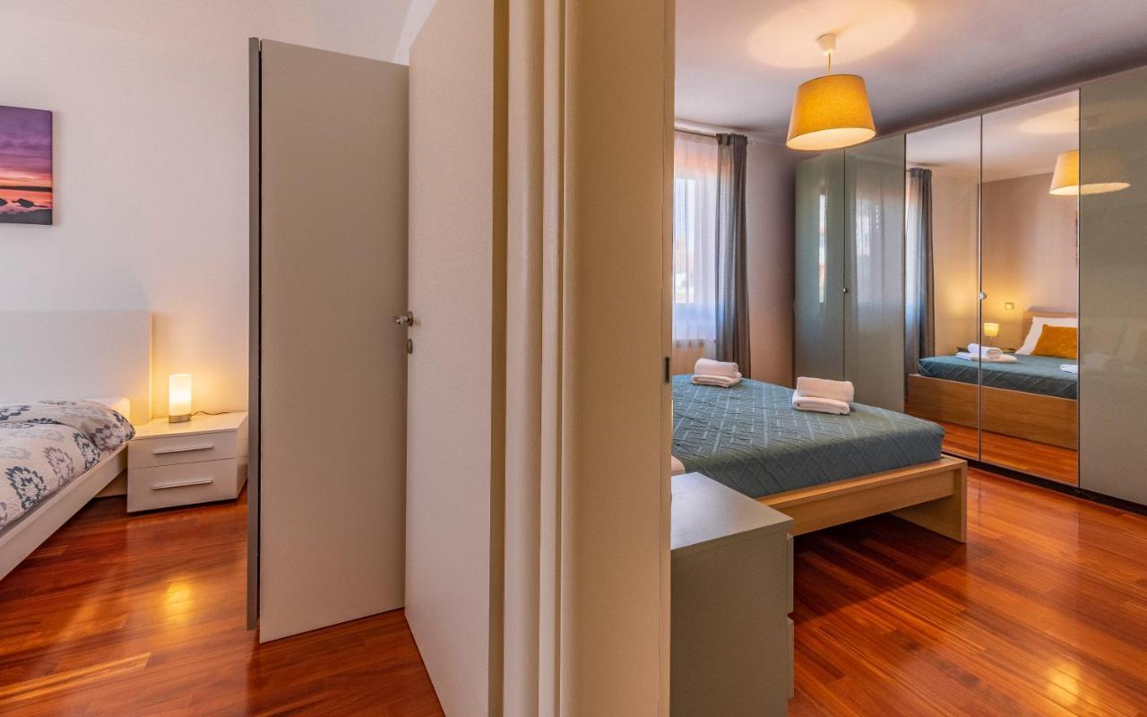Apartment Green Pula, Family Friendly, Comfortable, Free Parking And Wifi Екстериор снимка